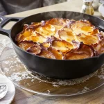 Ce gâteau aux pommes sans four va te sauver (prêt en 10 min à la poêle)